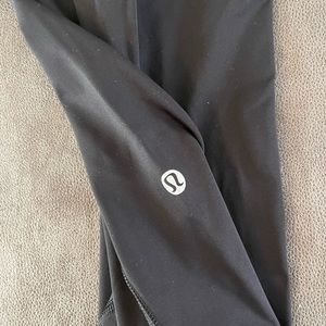 Lululemon black leggings